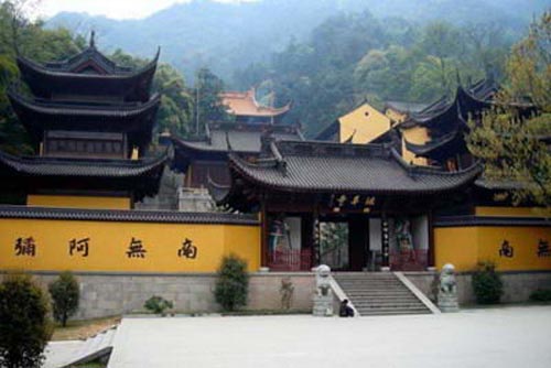 杭州十大著名寺庙，杭州10大香火最旺的寺庙